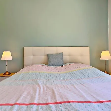 The Flower Garden Apartment *
